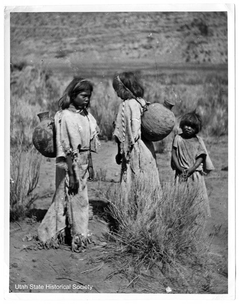 Paiute_Indians.jpg