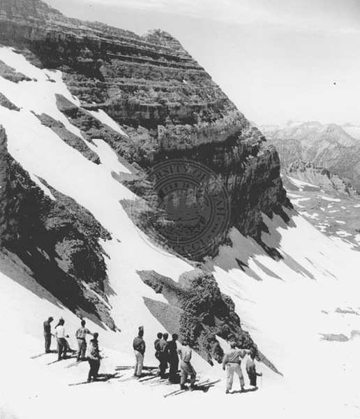 Skiers_waiting_their_turn_to_ski_down_the_glacier_on_Mt_Timapnogos_.jpg